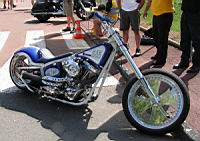 Moto 125 CC Chopper (photo prise a Amberieux, 08-2012) (2)